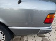 Mercedes Benz CE 230 W124 Oldtimer Coupe