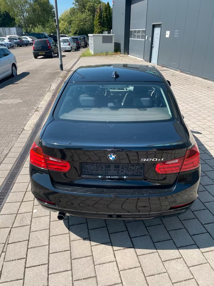 BMW 320d Automatik F30