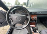 Mercedes Benz CE 230 W124 Oldtimer Coupe