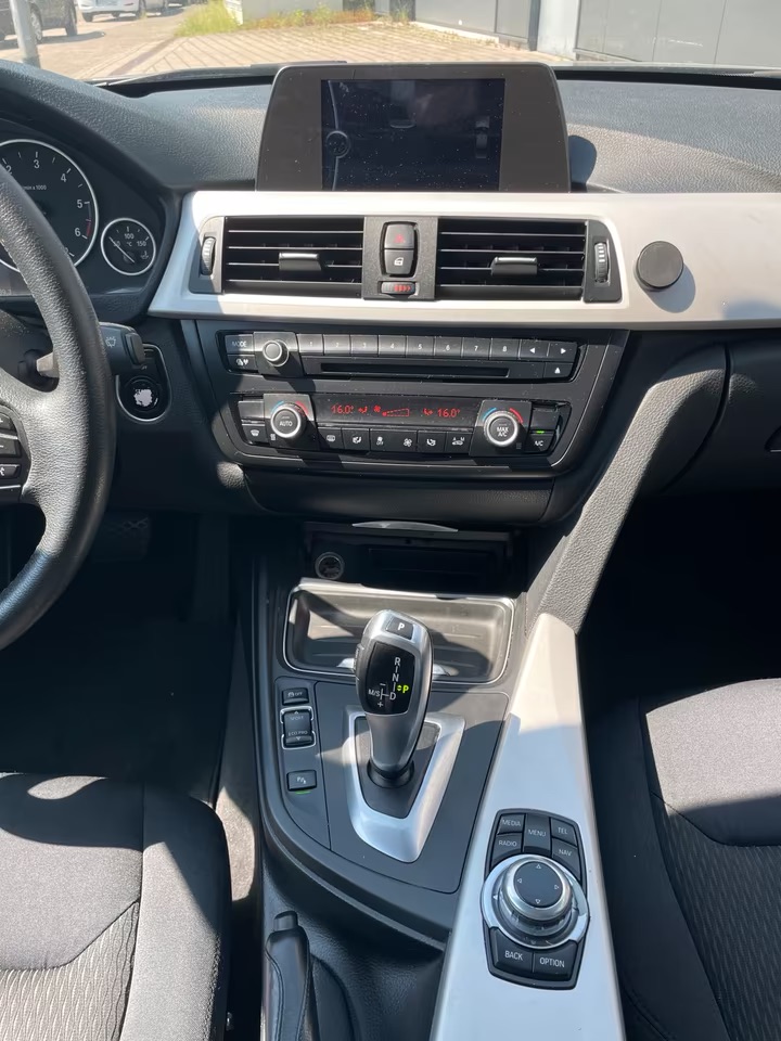 BMW 320d Automatik F30